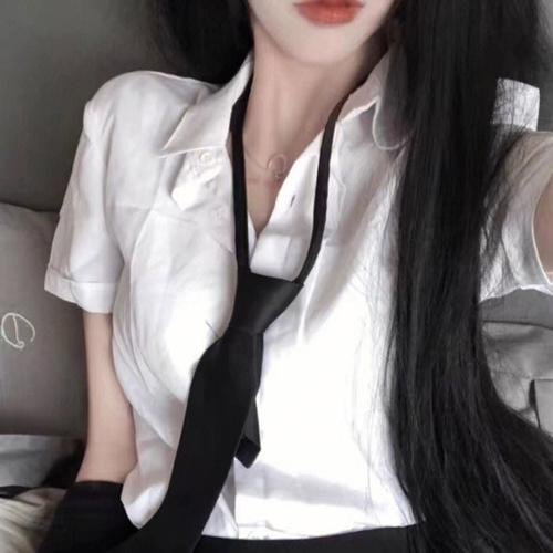 湖畔惊魂